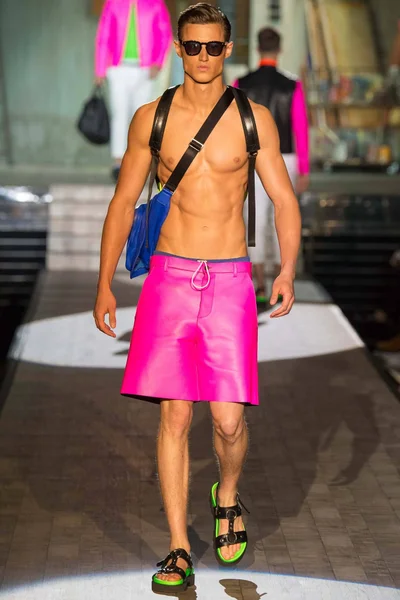 Look 21